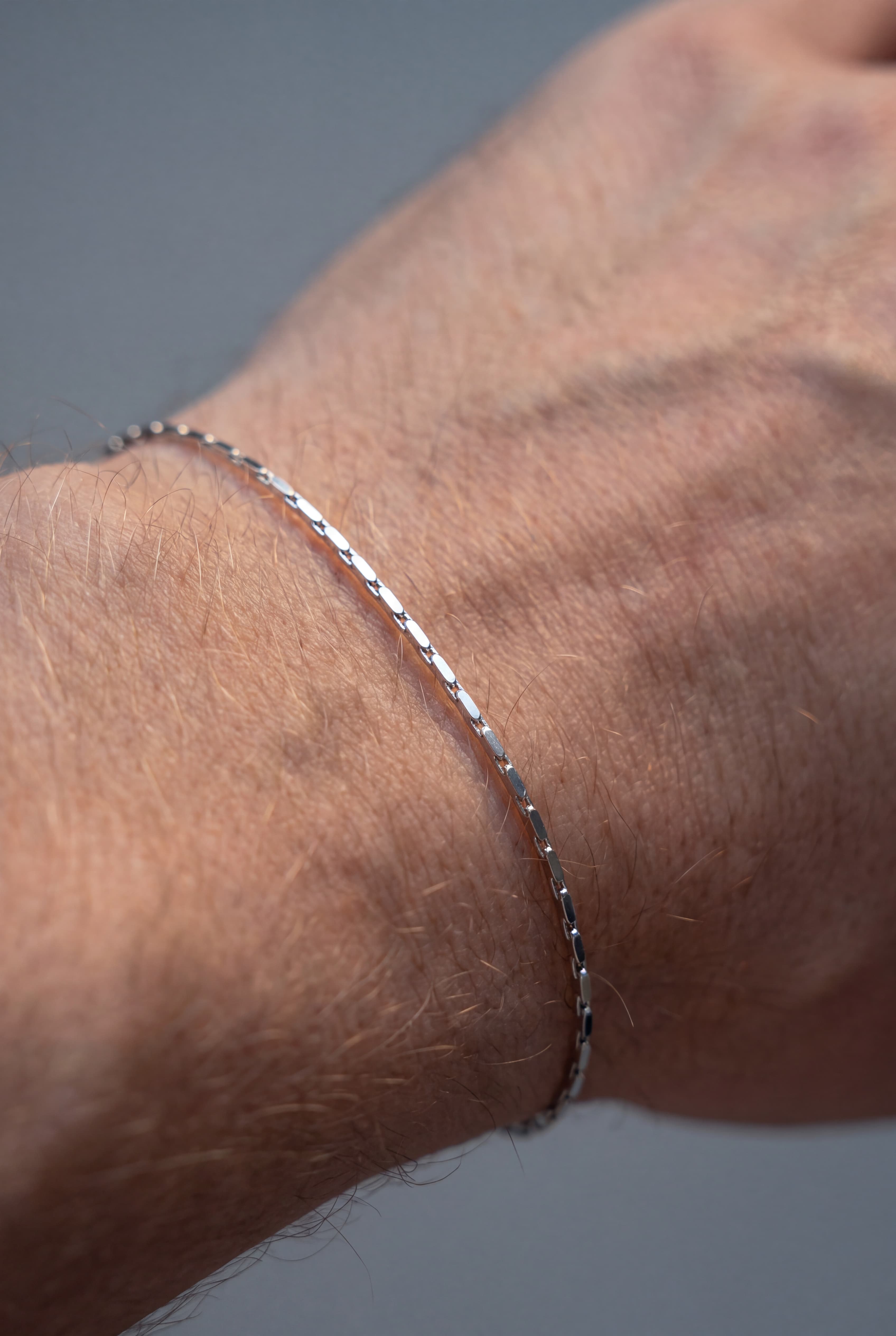 Řetízkový náramek Wire